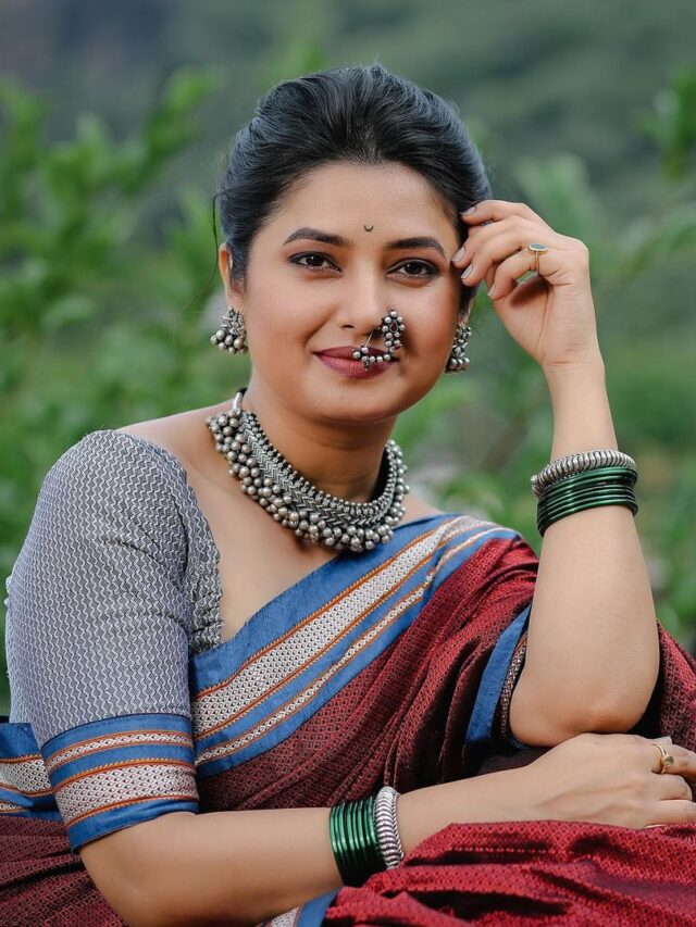 असं एखादं पाखरू वेल्हाळ ज्याला सामोरी येत...ra...ीचीनथ #शिंदेशाहीतोडे #खण #सह्याद्री #prajakttamali @ (1)